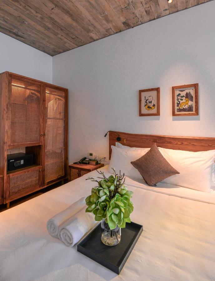 Hotel 22land & Hanoi