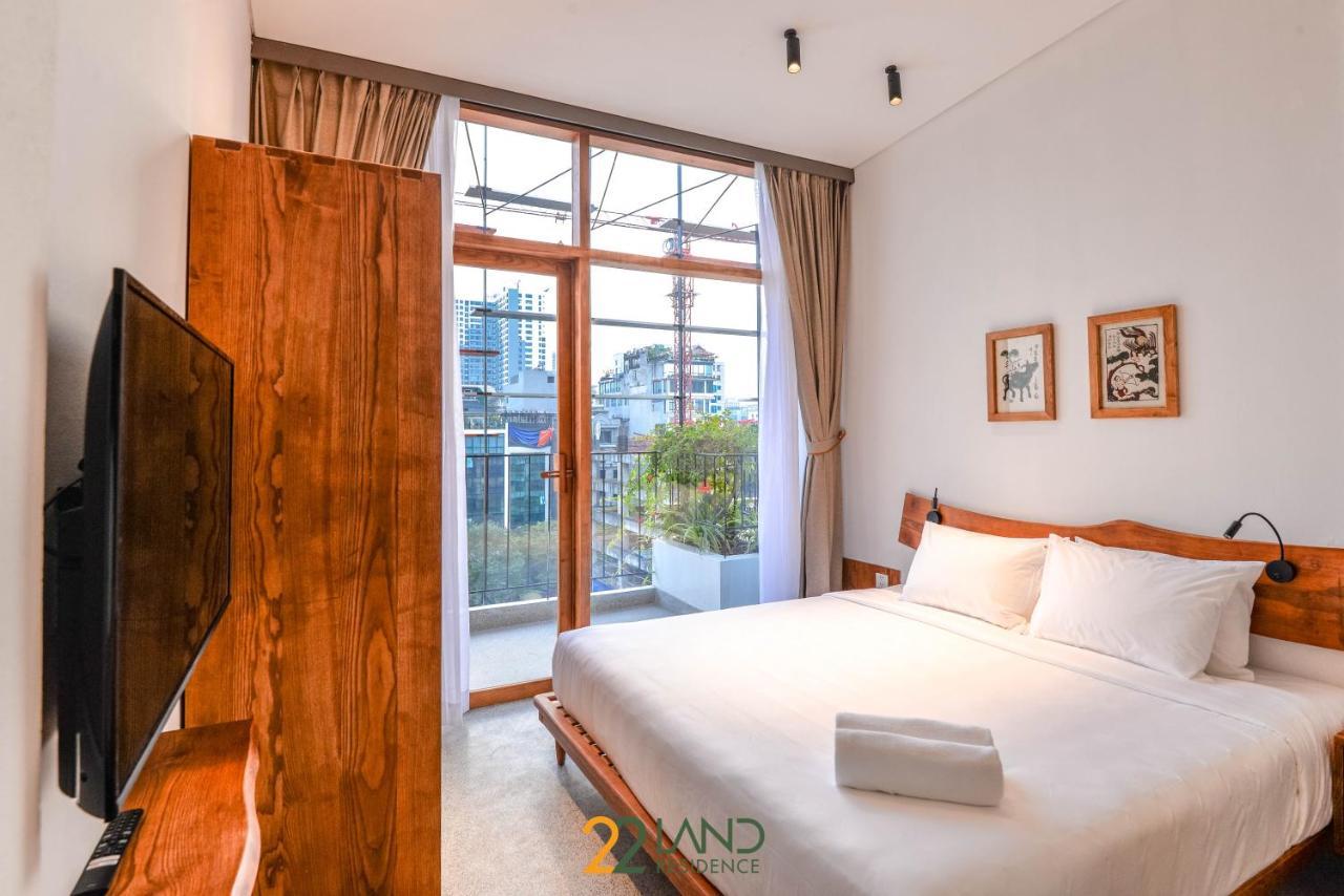 22land & 4* Hà Nội