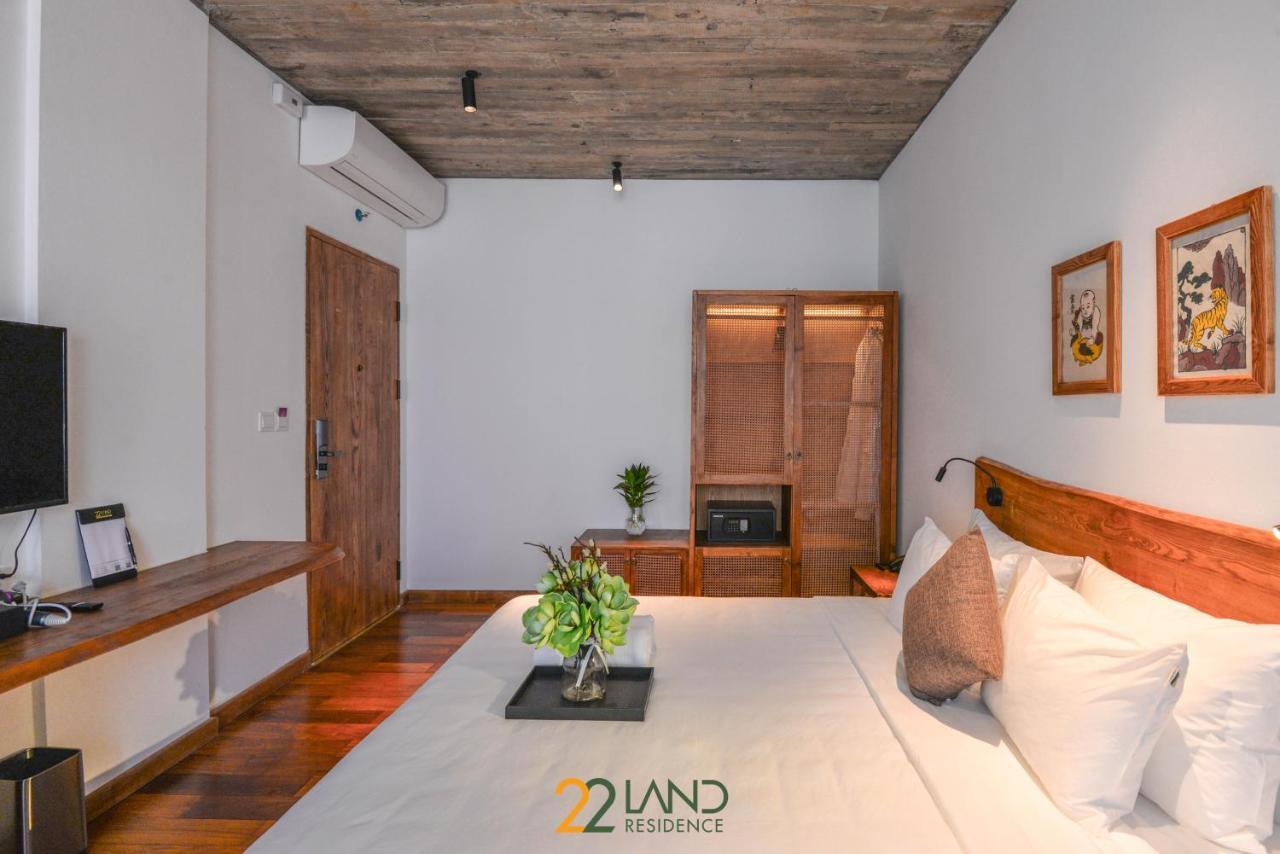 22land & 4* Hà Nội